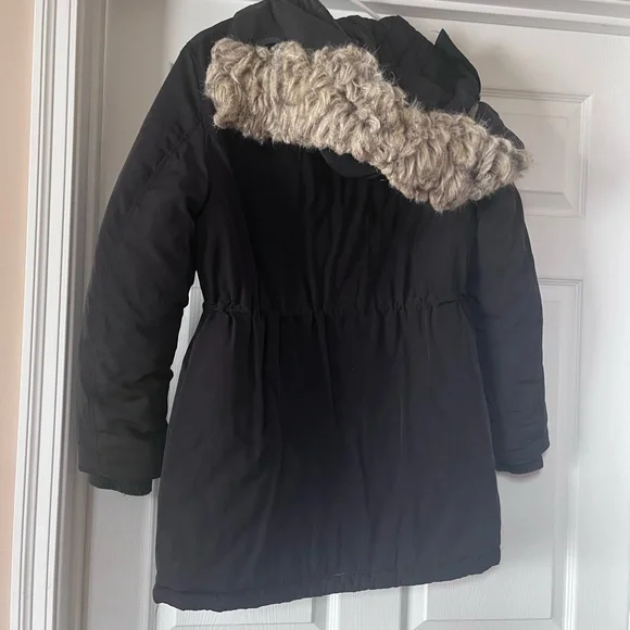 H&M divided winter coat with removable fur hood - Picture 7 of 8